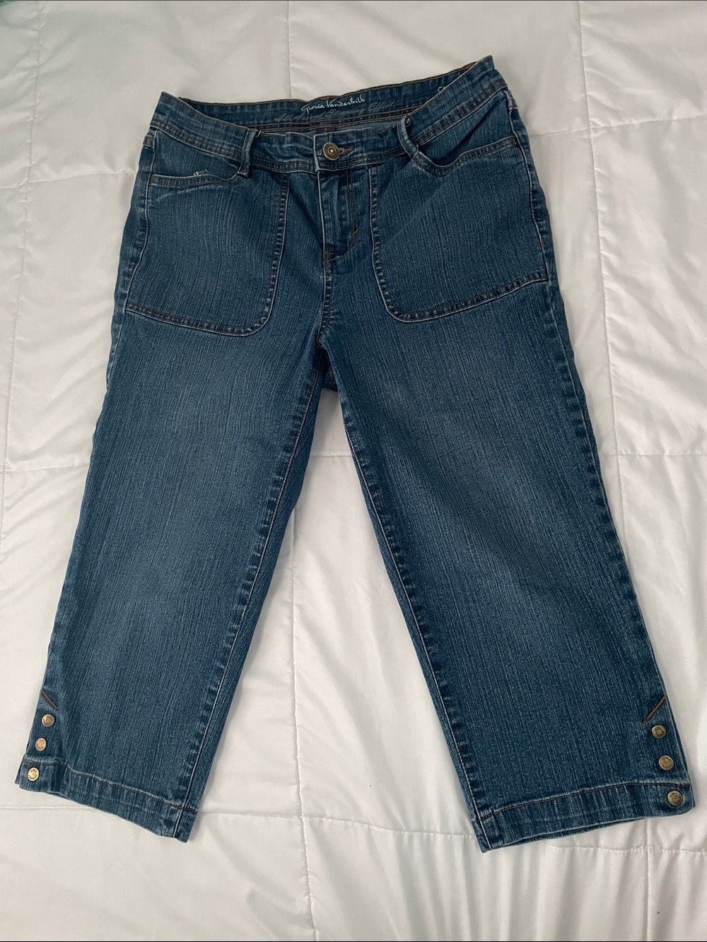 Gloria Vanderbilt Dark Blue Cropped Capri Jeans